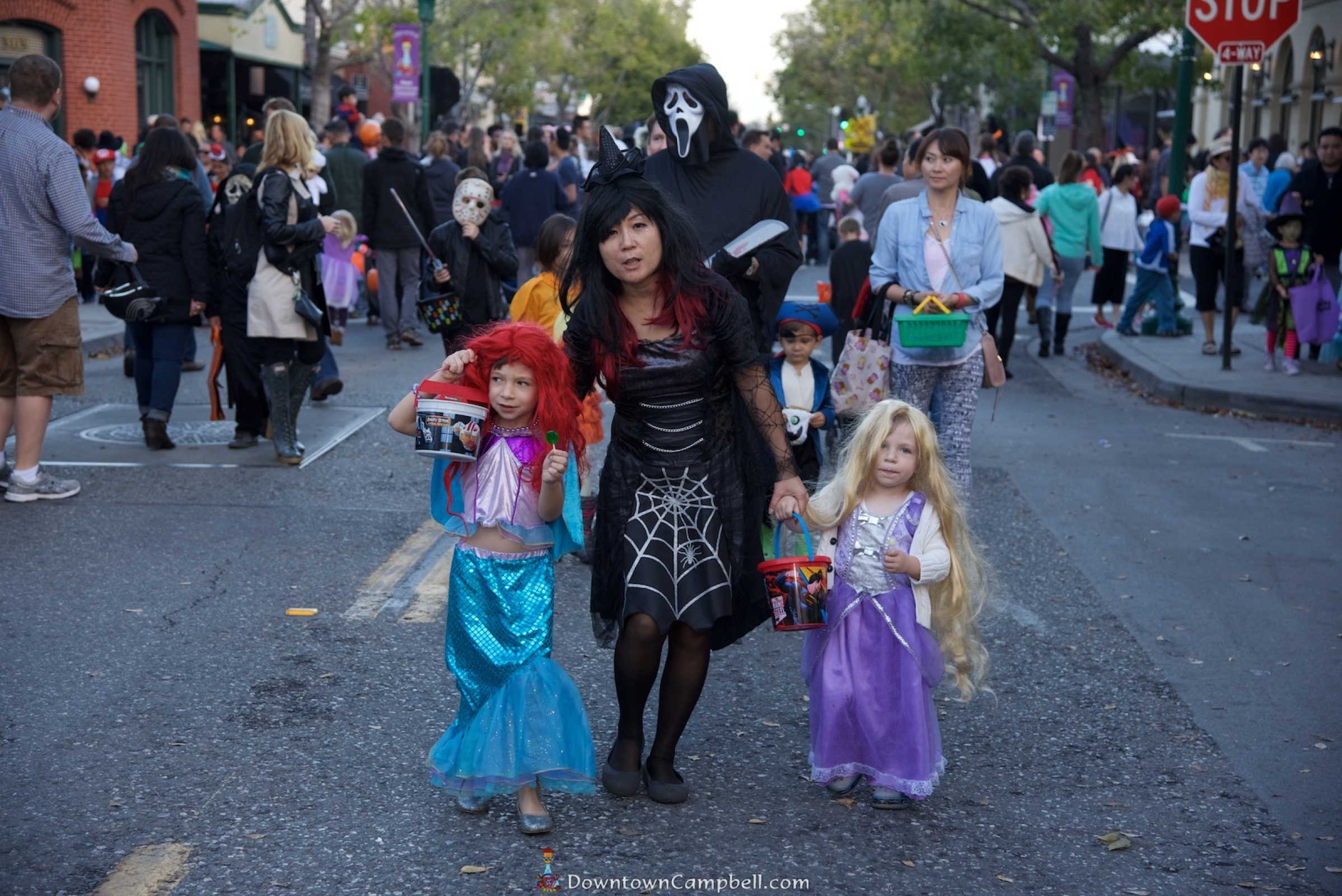 Halloween TrickorTreat in Downtown Campbell 2017 Downtown Campbell